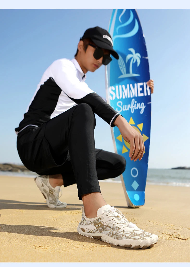 New Barefoot Wading Shoes Men Women Mesh Quick-Drying Beach Shoes Outdoor Non-Slip Swimming Shoes Unisex Water Sports Shoes