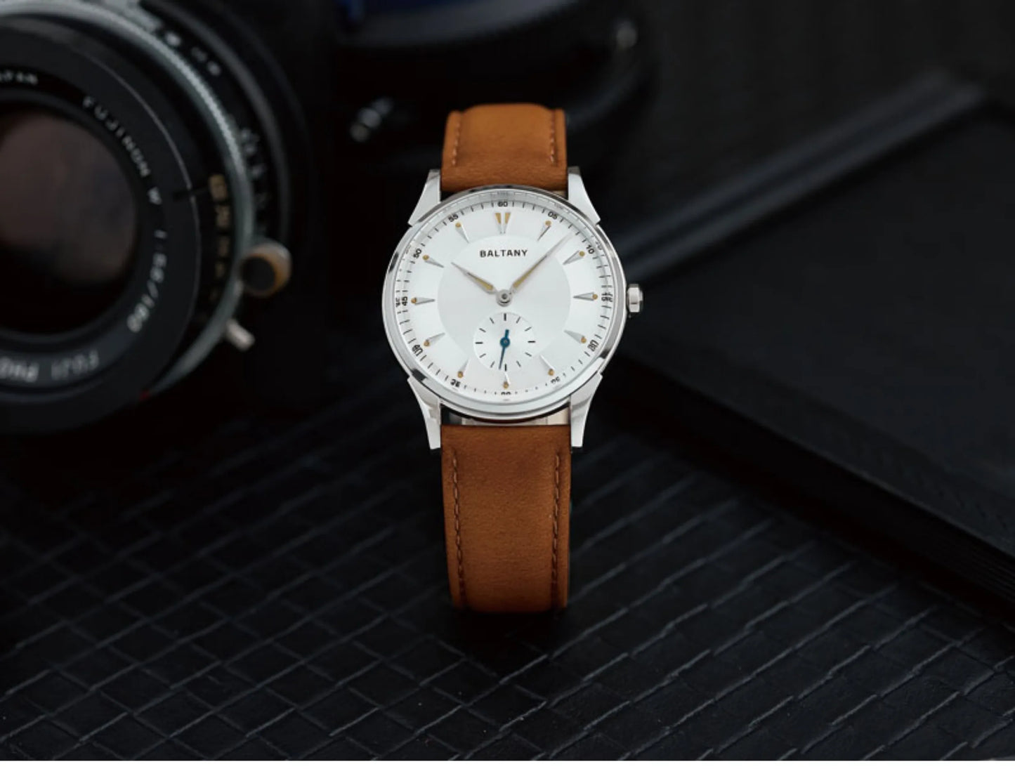 Baltany Men Automatic Watch 38.5mm Pilot Manual Winding Mechanical Wristwatch Sapphire 5ATM Small Second Dial ST1701 ST1700