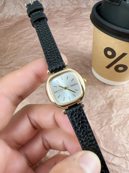 Hot Sale Women Watch Simple Small Dial Quartz Watches Luxury Ladies Gift Wristwatch Fashion Student Leather Strap Clock Relógio