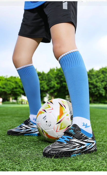 Nouvelles chaussures de football pour enfants, crampons antidérapants pour terrain de football, chaussures de football pour enfants, bottes de football d'intérieur, baskets professionnelles rapides, pointures 28-39.
