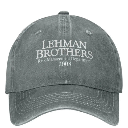 Lehman Brothers – kšiltovka s motivem řízení rizik – bankovní krach – kšiltovka typu „trucker“ – tenisová kšiltovka – skateová kšiltovka typu „snapback“ – dámské kšiltovky