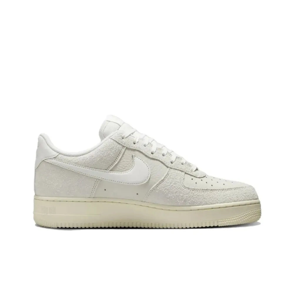 Nike Air Force 1 07 Leather Stylish and Versatile, Comfortable and Durable Low-Top Skate Shoes for Men and Women FV3654-111