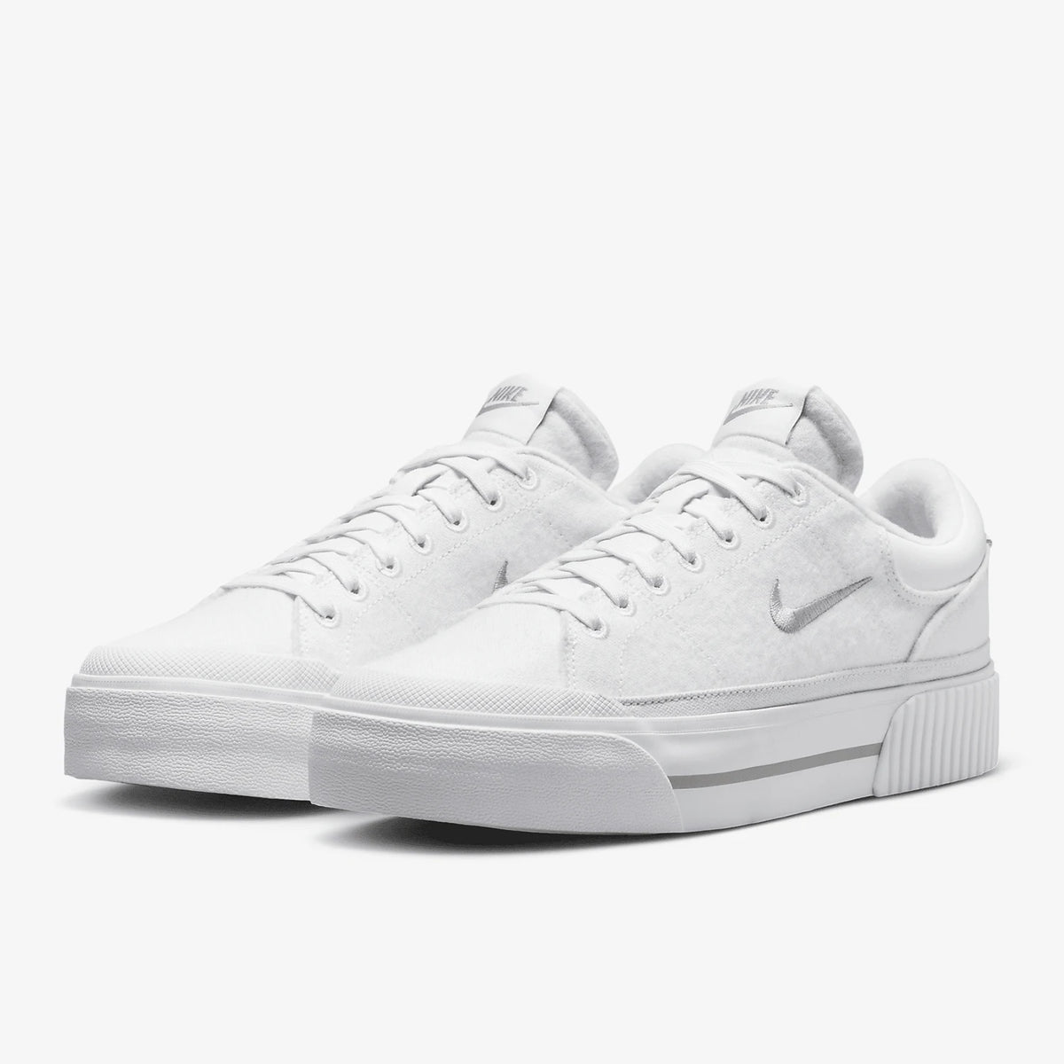 Nike Authentic Legacy Lift plattformsskateskor för damer FZ2606-100