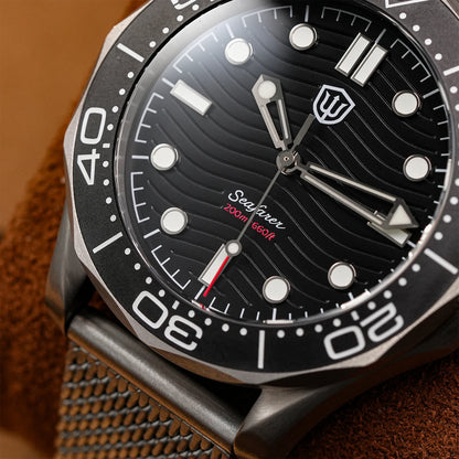 Watchdives 42mm Titanium Dive Watch NTTD VH31 Sweep Second Quartz Movement 200m Waterproof Super Luminous Men Watches
