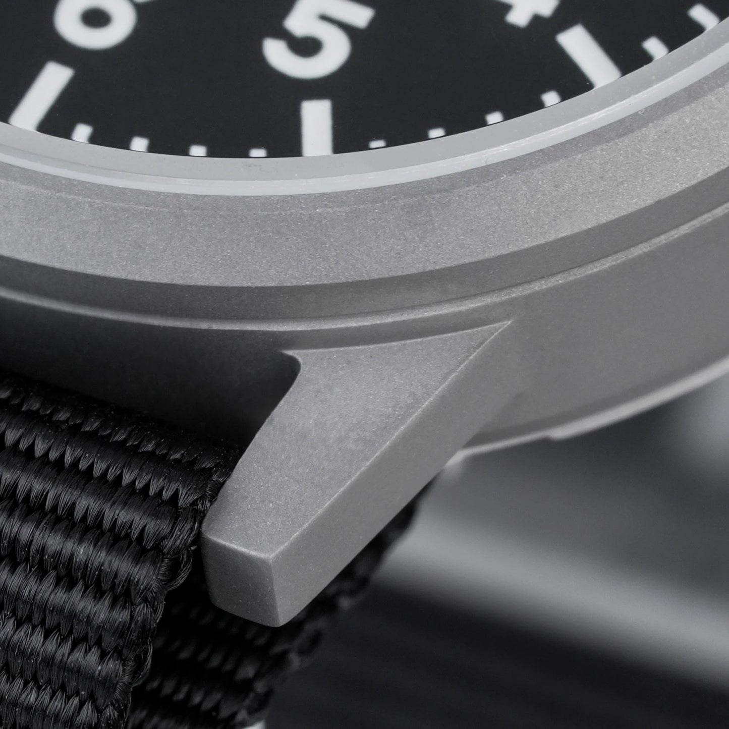 Militado ML10 Quartz Watch VH31 Sweeping Second Movement Sapphire Crystal BGW9 Luminous 10Bar Waterproof 36.9mm Vintage Watches