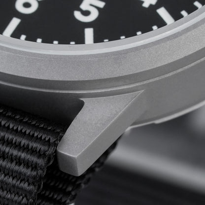 Militado ML10 Quartz Watch VH31 Sweeping Second Movement Sapphire Crystal BGW9 Luminous 10Bar Waterproof 36.9mm Vintage Watches