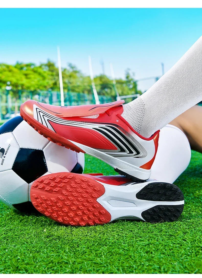 Nouvelles chaussures de football pour hommes, baskets de futsal, crampons de haute qualité, antidérapantes, chaussures de football d'intérieur, pour terrain synthétique, best-seller, montantes, pour extérieur
