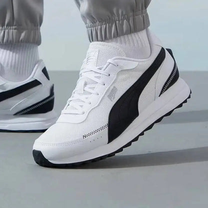 Nouvelles baskets unisexes PUMA Road Rider 2026 avec ensemble de chaussettes, chaussures décontractées confortables et amortissantes, blanc noir 397432-05/947630-04