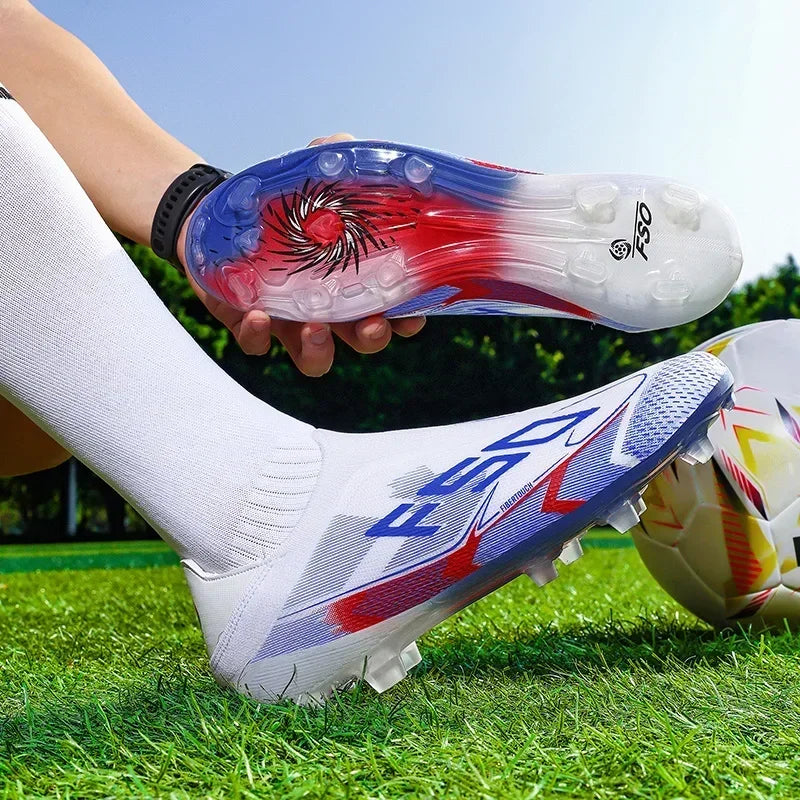 Nouvelles chaussures de football pour hommes, crampons de gazon très vendus, chaussures de football respirantes, chaussures de match de haute qualité, baskets antidérapantes pour garçons, légères pour l'extérieur