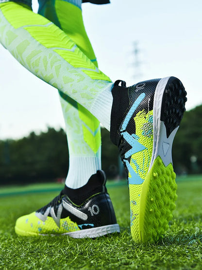 Professional Soccer Shoes TF Broken Nail Teenagers Durable Looking High Tops Training Shoes Adult Outdoors Non-Slip Football Shoes