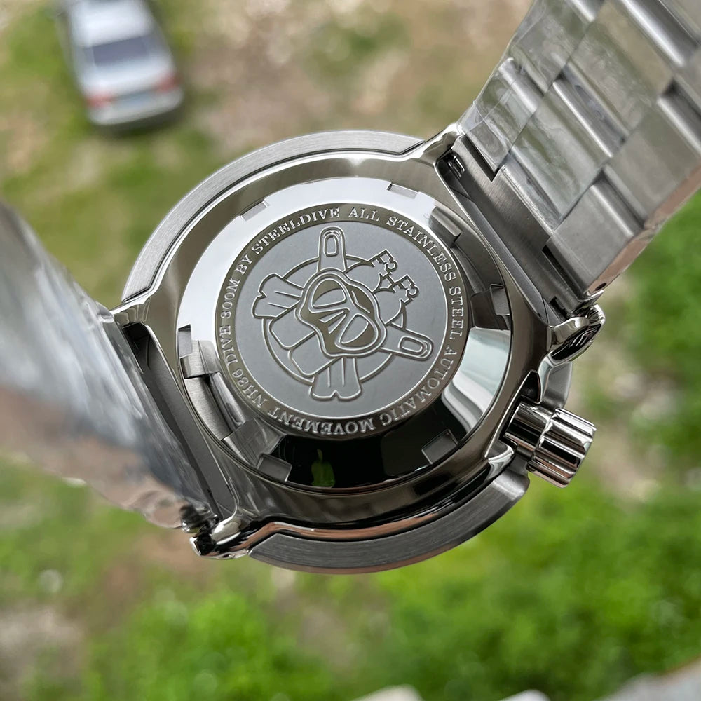 STEELDIVE SD1975W Black Dial Day and Date Function NH36 Automatic Movement 47.5mm Super Luminous 300M Waterproof Tuna Can Watch