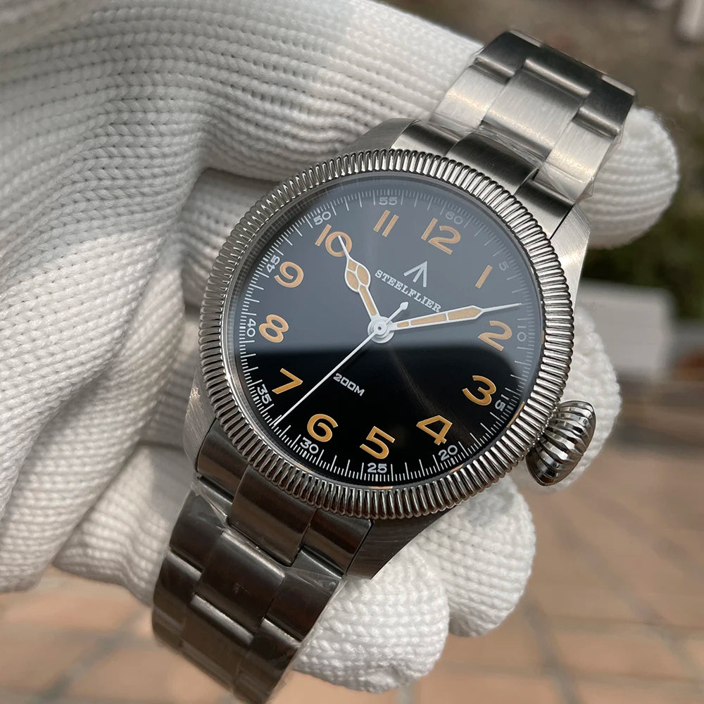 STEELFLIER SF741 VH31 Movement Synthetic Sapphire Mirror Quartz Watch Onion Screw-in Crown 200-meter Waterproof Men's Watch