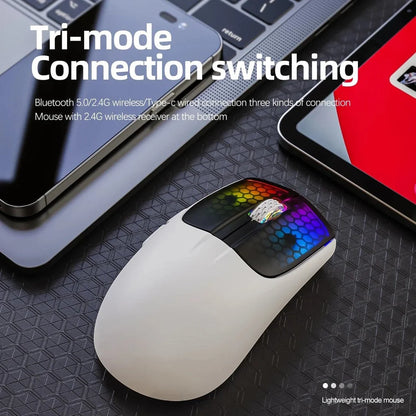 Mouse gaming wireless ATTACK SHARK X5 leggero con connessione tri-mode 2.4GHz/cablata/Bluetooth, RGB e macro