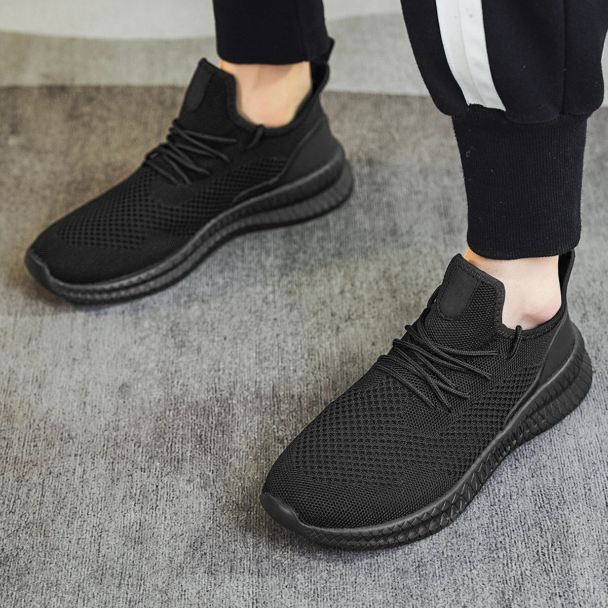 MAEDEF 2024 Walking Sports Shoes High Quality Outdoor Tennis Trainer Shoes Lightweight Comfortable Breathable Men's Casual Sneakers