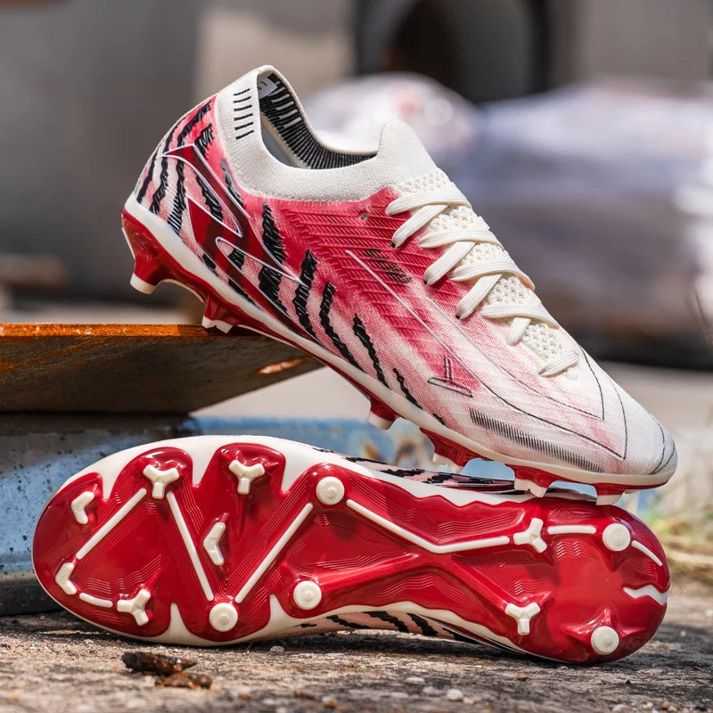Chaussures de football AG FG pour hommes, semelles amortissantes en PU, crampons antidérapants pour adultes, pour entraînements de football de haute intensité sur pelouse extérieure.