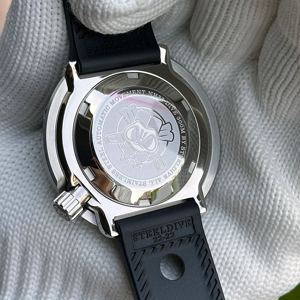 STEELDIVE SD1975W Black Dial Day and Date Function NH36 Automatic Movement 47.5mm Super Luminous 300M Waterproof Tuna Can Watch