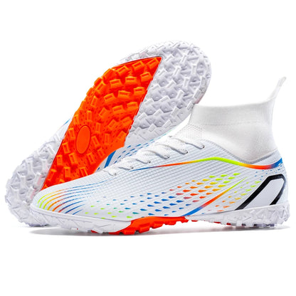Chaussures de football à crampons multiples, semelle extérieure en caoutchouc à crampons courts et denses, semelle intermédiaire en EVA amortissante, tige synthétique douce et respirante, confort