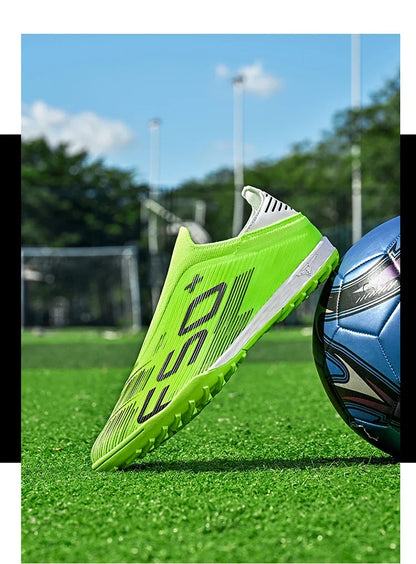 Nouvelles chaussures de football pour hommes, crampons, baskets légères de haute qualité, pour l'entraînement sur gazon, bottes de football très vendues, antidérapantes, mi-hautes, pour l'extérieur.