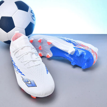 Nouvelles chaussures de football professionnelles pour hommes, chaussures de football antidérapantes, unisexes, respirantes, chaussures de futsal, nouvelles chaussures à crampons, livraison directe, ultralégères