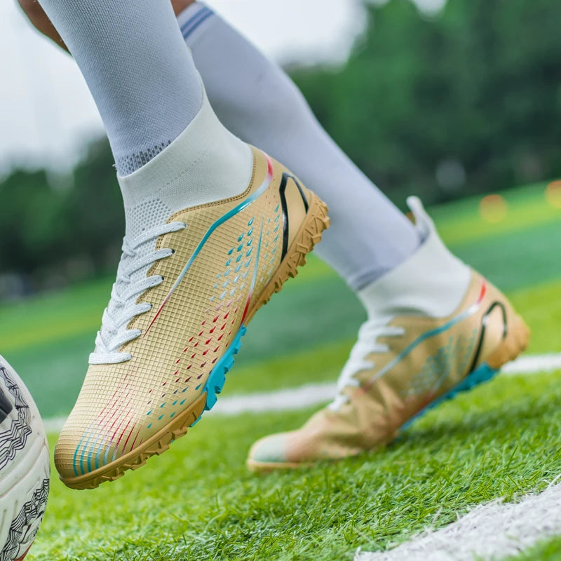 Nuove scarpe da calcio da uomo per erba, traspiranti e morbide, scarpe da calcio outdoor con tacchetti lunghi, comode scarpe sportive da allenamento da uomo