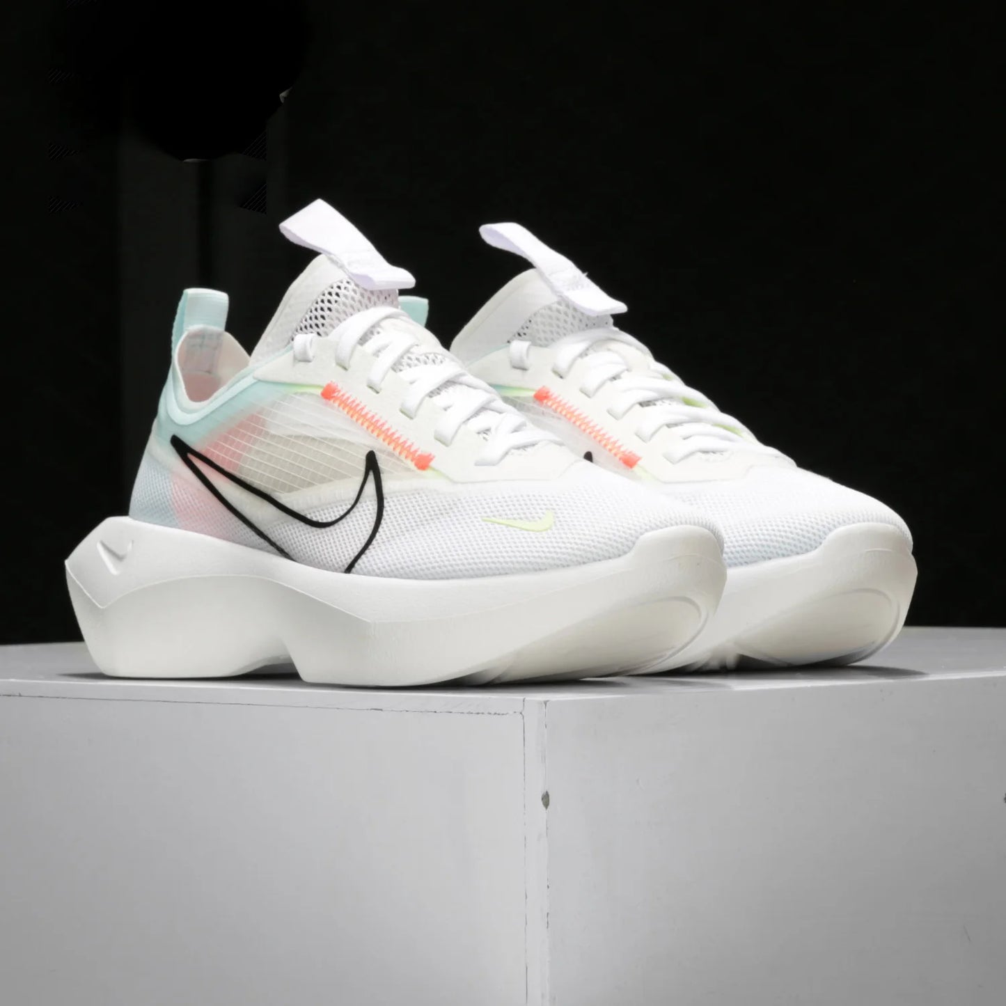 Nike Authentic VISTA LITE Scarpe da donna traspiranti con platform dad CI0905-102