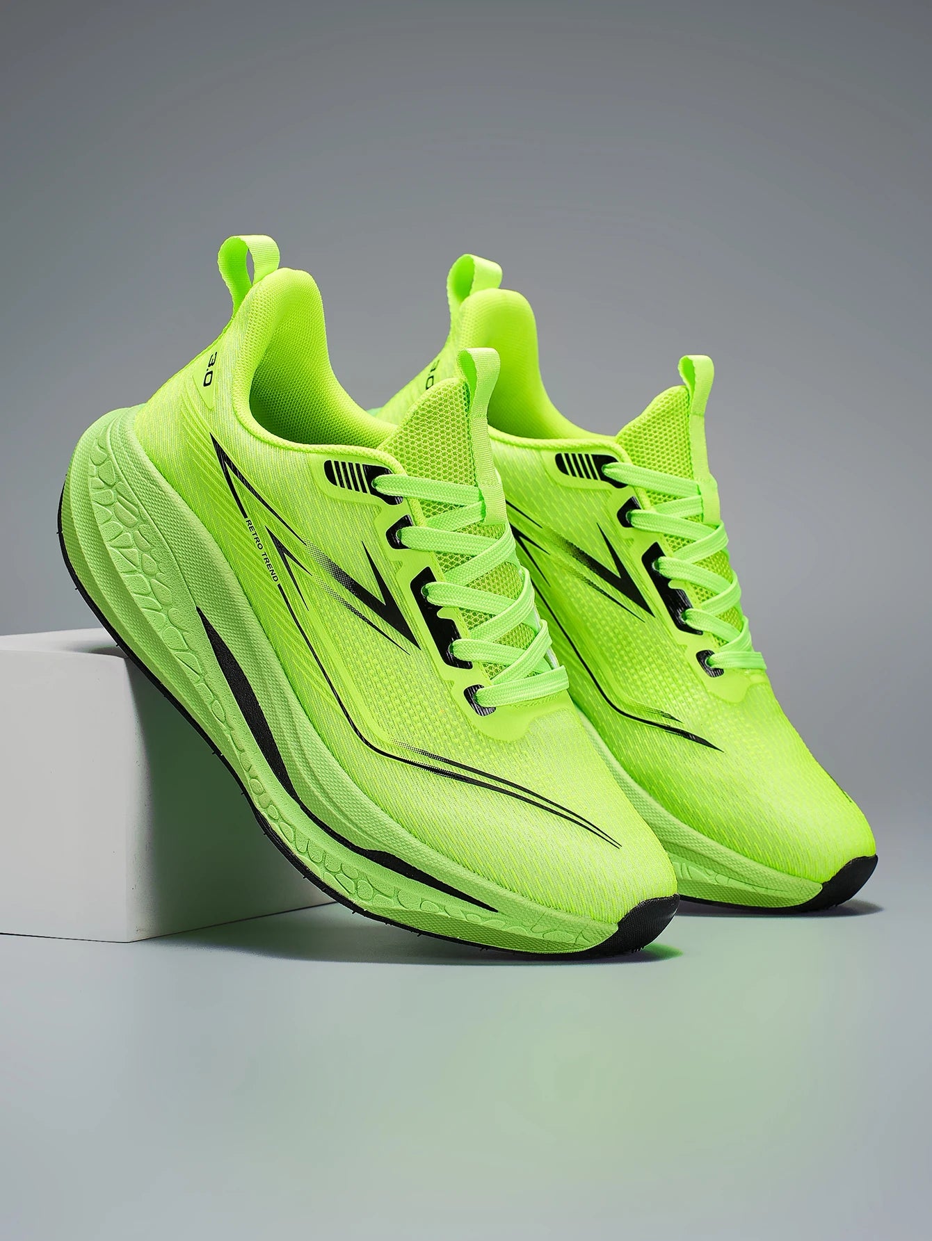 Zapatillas deportivas de talla grande para hombre, cómodas y versátiles, para senderismo al aire libre, running, uso casual y entrenamiento en pareja, con estilo moderno