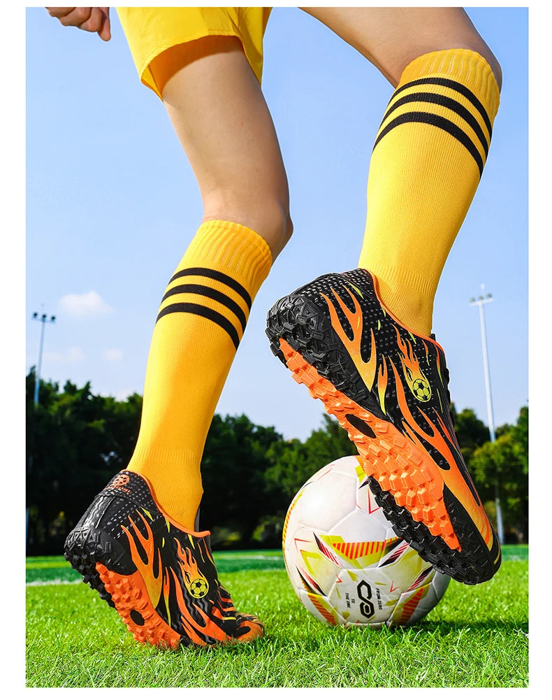Professional Children's Football Shoes Outdoor Soccer Shoes Kids Futsal Sneakers Lightweight Non-slip Child Soccer Cleats Boys