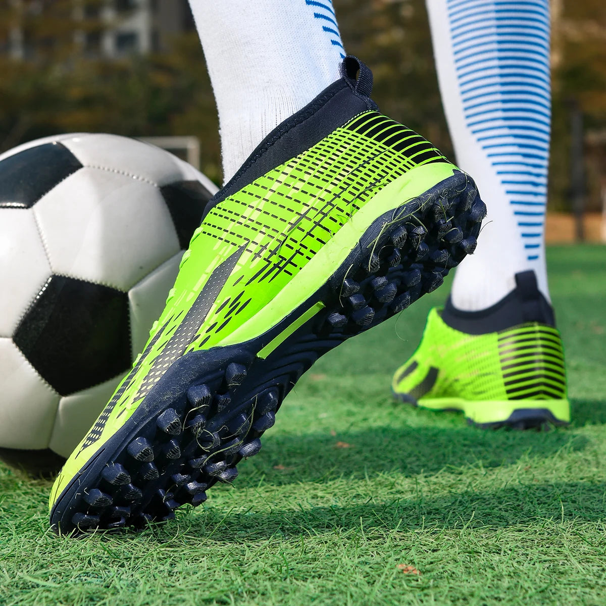 Novas chuteiras de futebol para homem, futsal e futebol indoor, botas desportivas para jogo e treino, criança, pitons TF para relva, proteção no tornozelo, bestseller, alta qualidade, leves