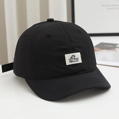 Eine Herren-Kappe mit kurzer Krempe, neuer Sommer-Style, atmungsaktive und schnell trocknende Baseballkappe, leichte Soft-Top-Duckbill-Kappe für Damen
