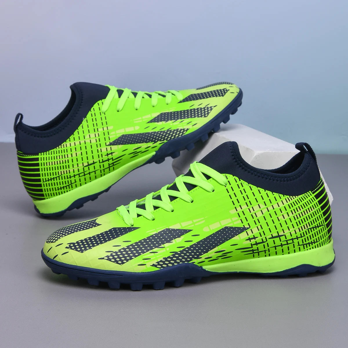 Novas chuteiras de futebol para homem, futsal e futebol indoor, botas desportivas para jogo e treino, criança, pitons TF para relva, proteção no tornozelo, bestseller, alta qualidade, leves