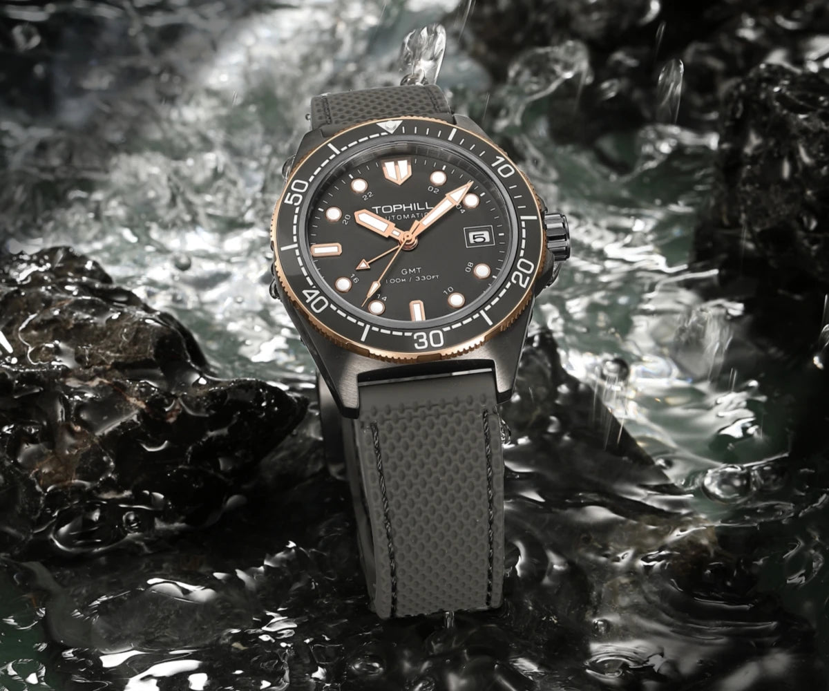 Tophill 39.5mm Automatic NH34 GMT Watch Swim 3H Date Window Mechanical C3 Green Lume 100M Waterproof Sapphire Crystal TD011G