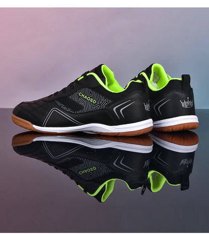 Men's Professional Soccer Cleats Anti-Slip Futsal Training Cleats Wear-Resistant Ultralight Outdoor Indoor Unisex Sneakers