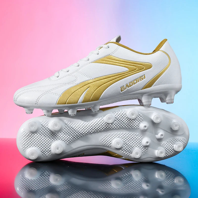 Scarpe da calcio da uomo traspiranti, scarpini da football e futsal ultraleggeri, sneaker professionali da allenamento unisex, tacchetti per erba e sport da partita