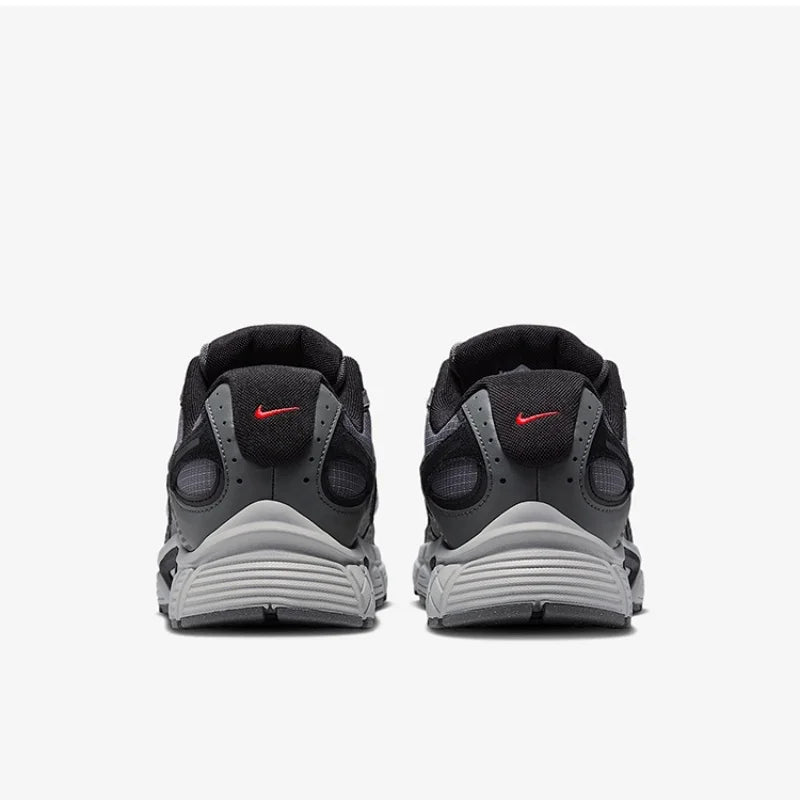 „Nike V5 RNR“ – retro stiliaus, smūgius sugeriantys, kvėpuojantys, lengvi „dad shoes“ IM6769-068