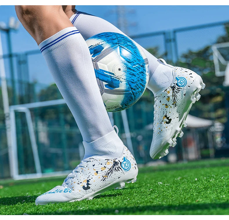 New Men's Professional Soccer Shoes Non-slip Football Boots Unisex Breathable Futsal Sports New Cleats Drop Shipping Ultralight