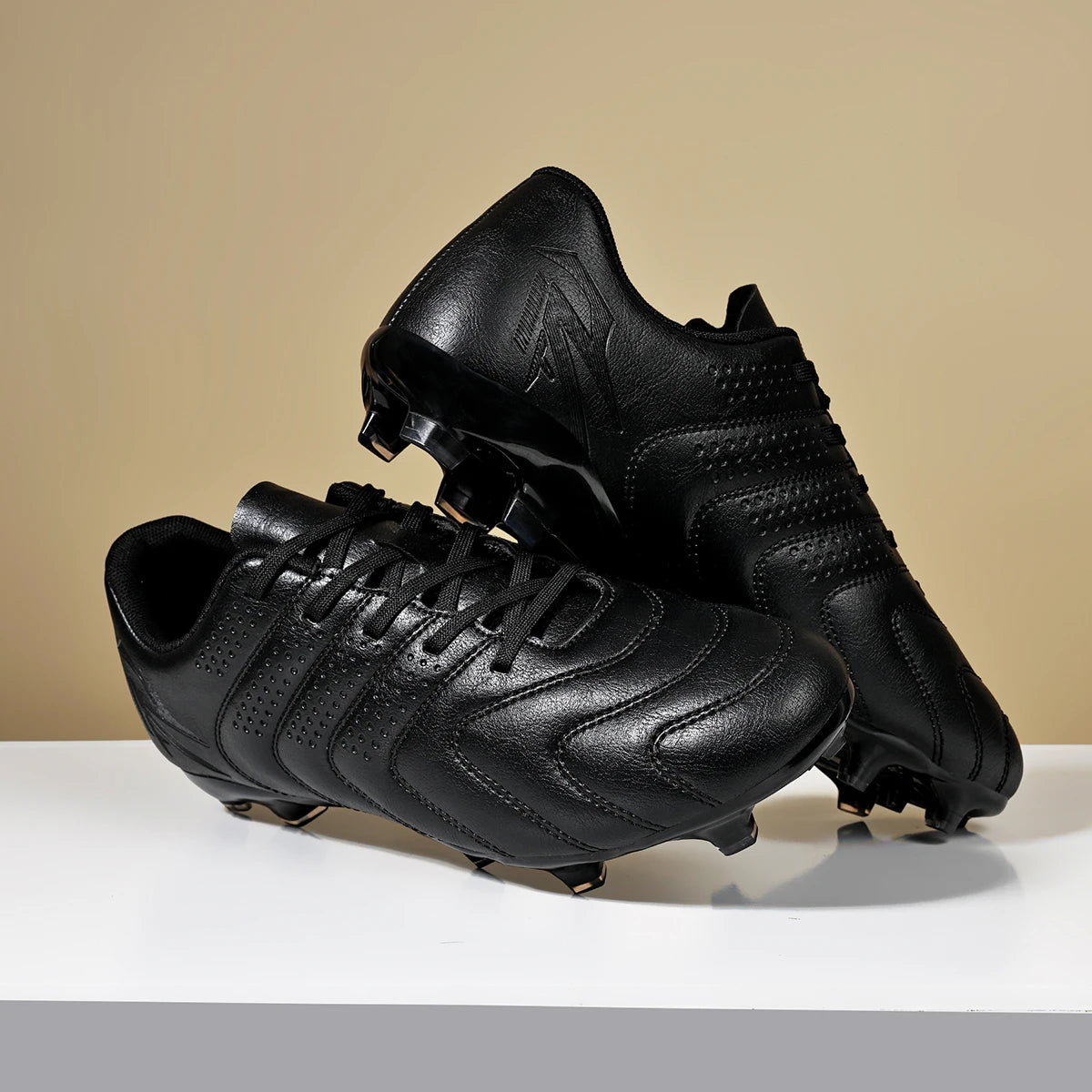 Chaussures de football professionnelles AG/FG, semelle extérieure en TPU antichoc, tige respirante en tissu PU, résistantes à l'usure et antidérapantes pour adultes et enfants
