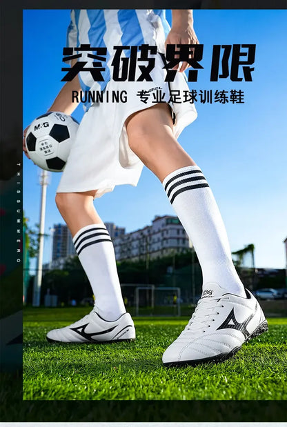 New Arrival Main Push Soccer Cleats with Long Broken Studs, Outdoor Sports Football Shoes