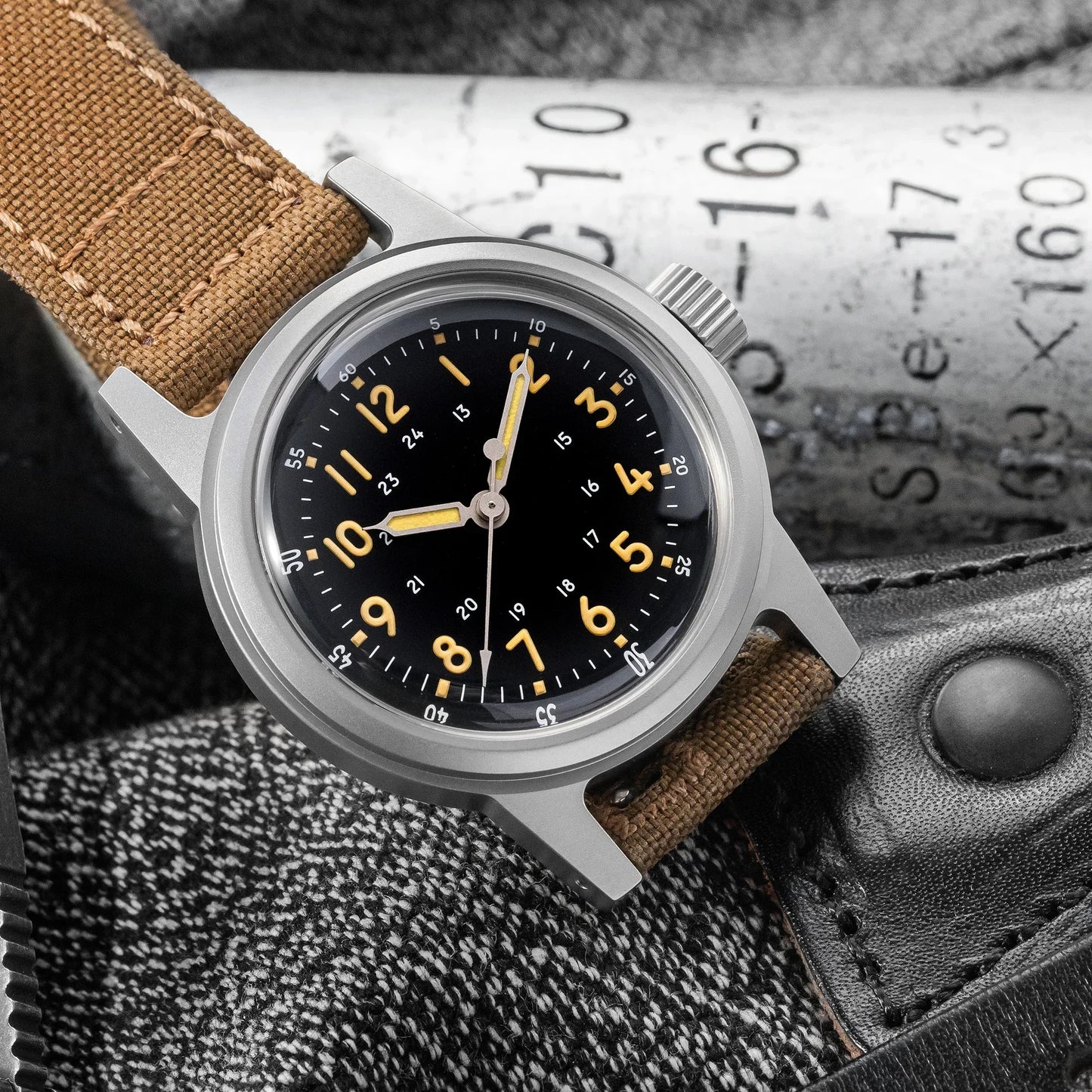 THORN Retro Military Watch 36mm Watch Made of NH35A Movement SHY-043 Sport Watch Unisex Men's and Women's Luxury