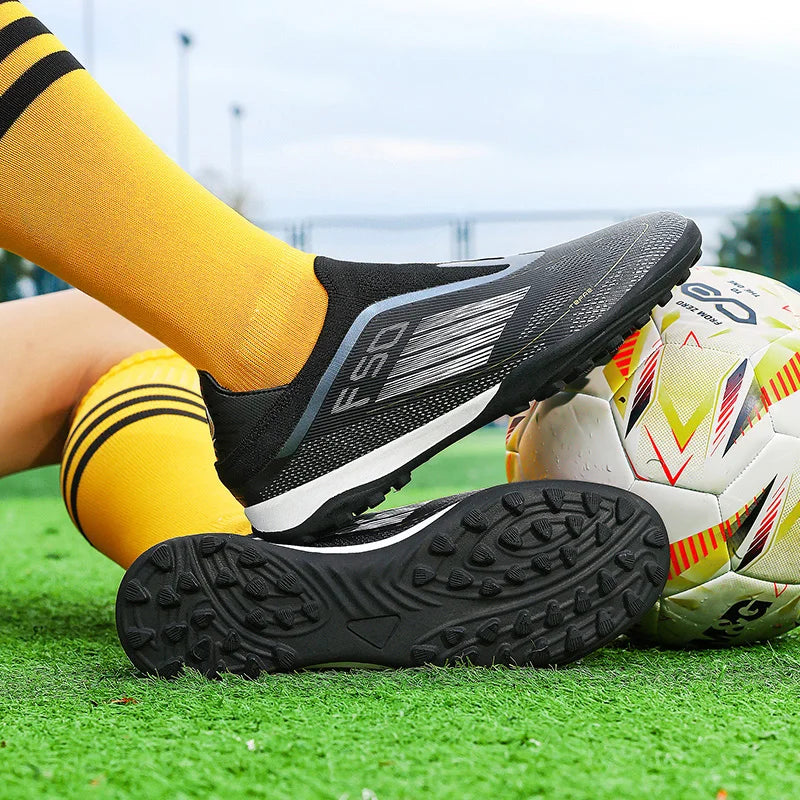 New Men's Football Boots Comfortable Soccer Shoes Match Training Boys Non-Slip Long Spikes Breathable Adult Cleats Outdoor Sport