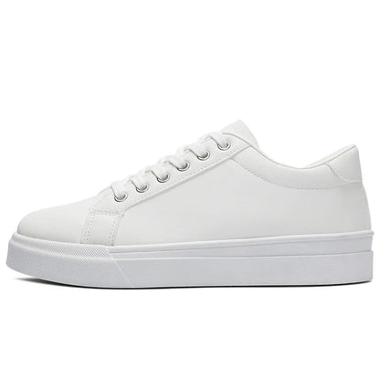 Nuove scarpe da uomo alla moda best-seller, scarpe bianche di tendenza, scarpe sportive e casual da studente, scarpe da uomo versatili