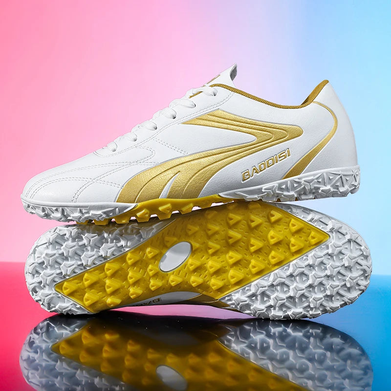 Scarpe da calcio da uomo traspiranti, scarpini da football e futsal ultraleggeri, sneaker professionali da allenamento unisex, tacchetti per erba e sport da partita
