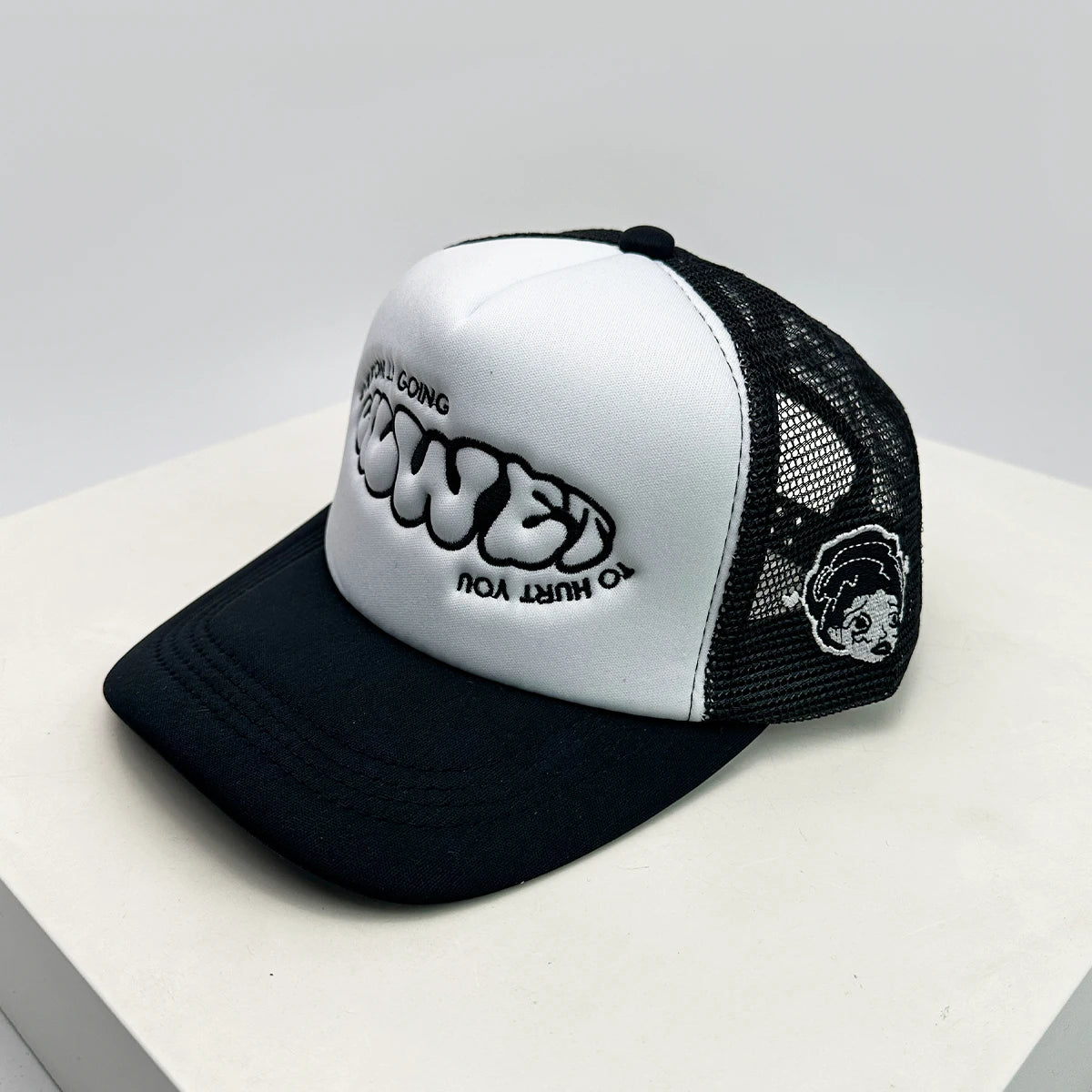Novos bonés de basebol unissexo com blocos de cor, estampado com letras e bordado, estilo hip-hop, em malha respirável, com pala para proteção solar, bonés trucker urbanos e versáteis