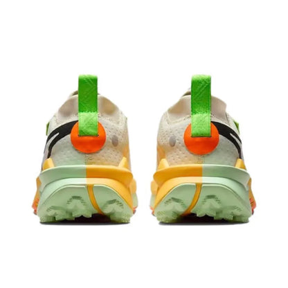 Scarpe da trail running Nike Zegama da donna: antiscivolo, resistenti, eleganti e versatili FD5191-100