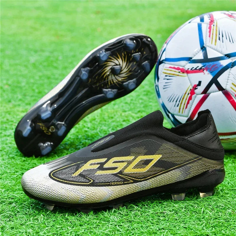Nouvelles chaussures de football pour hommes, chaussures de sport, chaussures de football de haute qualité, ultralégères, chaussures de futsal, haute tige, respirantes, antidérapantes, pour match en extérieur