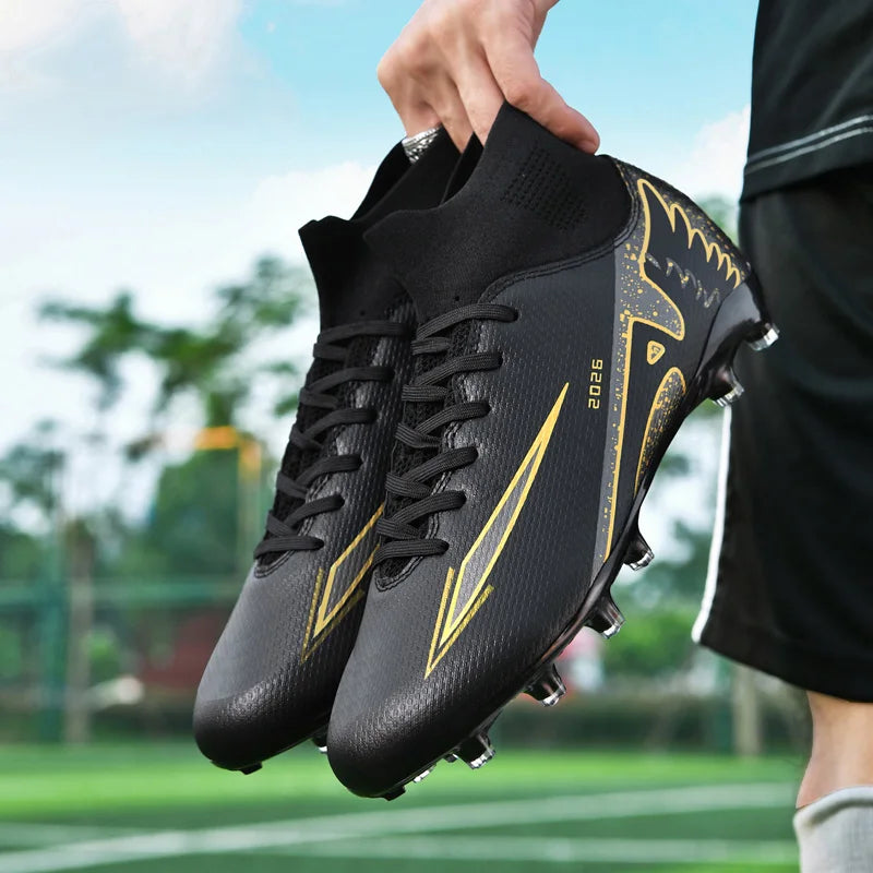 Nouvelles chaussures de football pour hommes, chaussures de soccer de haute qualité, chaussures de futsal, chaussures de sport antidérapantes à cheville haute pour l'extérieur, chaussures de sport ultra-légères antidér
