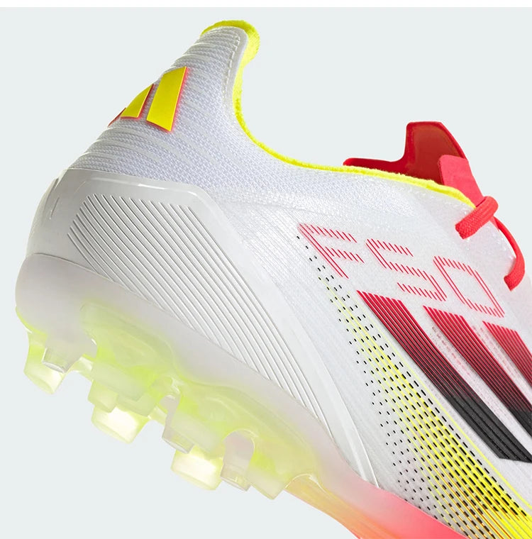 Sapatilhas de futebol rasas almofadadas Adidas genuínas novas para homem e mulher IE1273