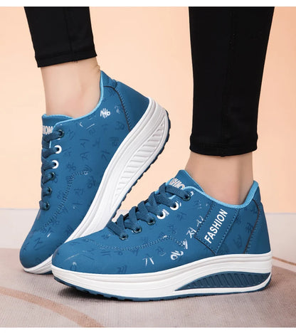 Zapatillas casuales de mujer para exterior con suela gruesa, plataforma de moda, talla grande 42, suela plana, para caminar, deporte, caminatas y running