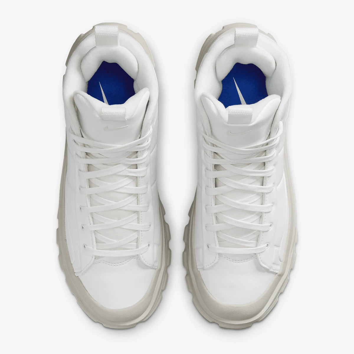 Официални дамски маратонки Nike Blazer Roam Mid Simple Mid-Top FQ9065-100