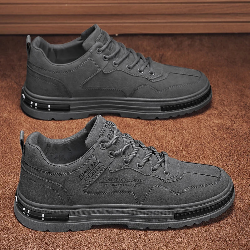 2025 New Fashionable Trendy Men's Casual Sports Shoes Comfortable Versatile