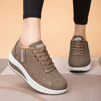 Zapatillas casuales de mujer para exterior con suela gruesa, plataforma de moda, talla grande 42, suela plana, para caminar, deporte, caminatas y running